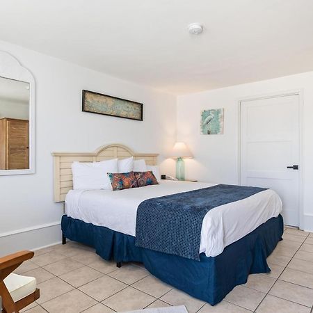Lowes Wharf Marina Inn Sherwood Extérieur photo