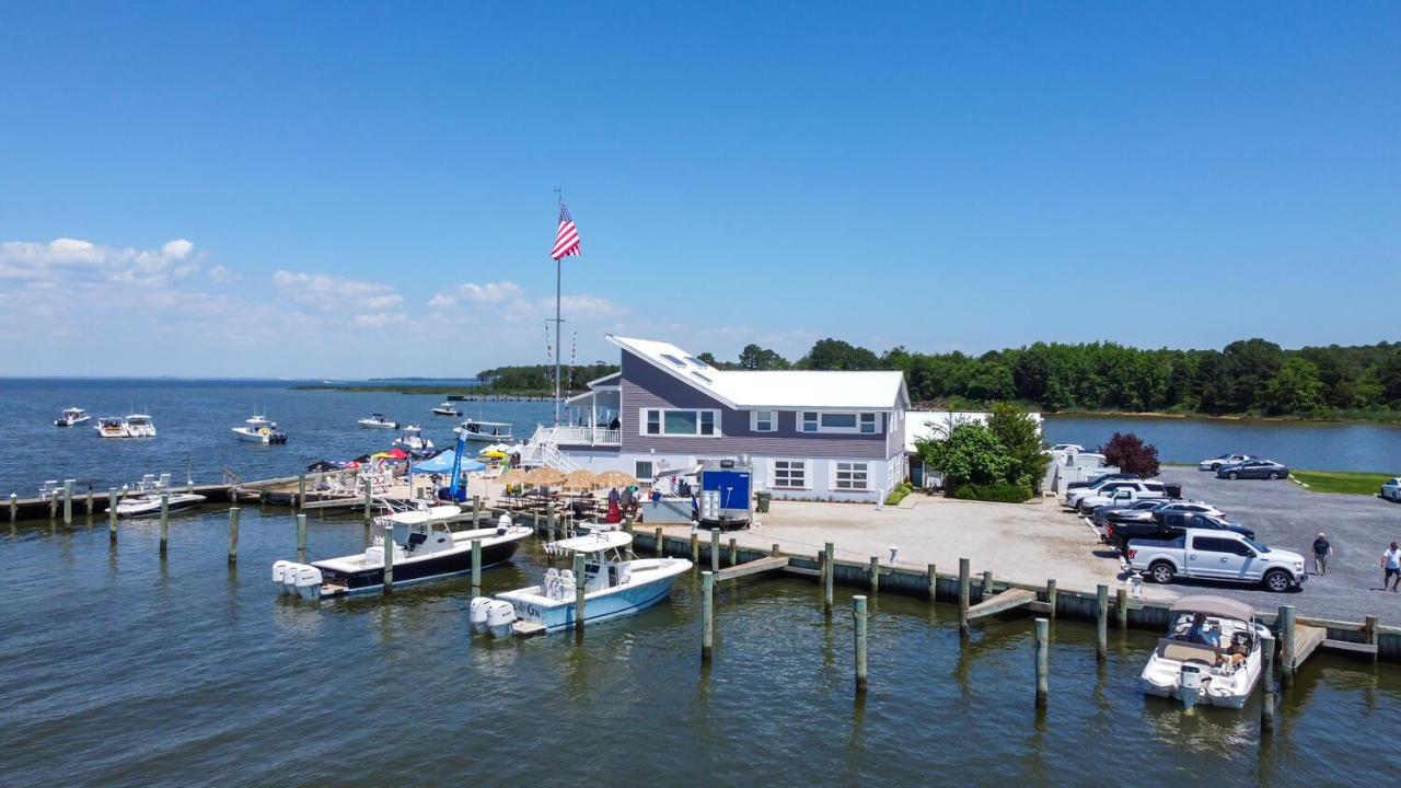Lowes Wharf Marina Inn Sherwood Extérieur photo
